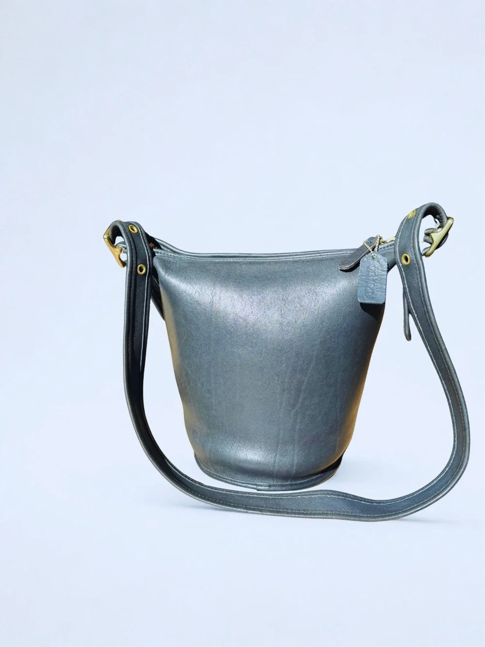 Vintage COACH Helen’s Legacy Bag 9953 Dark Navy Blue Leather Crossbody Bucket
